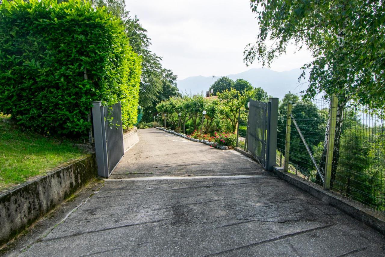 Family Gb - Dimora Fiorita Villa Armeno Exterior photo